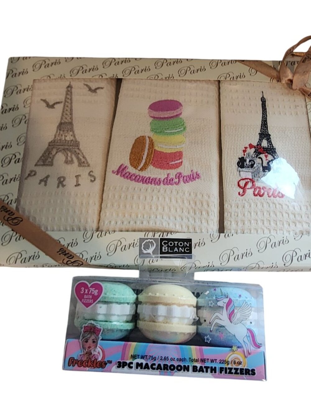 Macaron de Paris fingertip / Hand Towels Bath Bombs - Picture 3 of 5